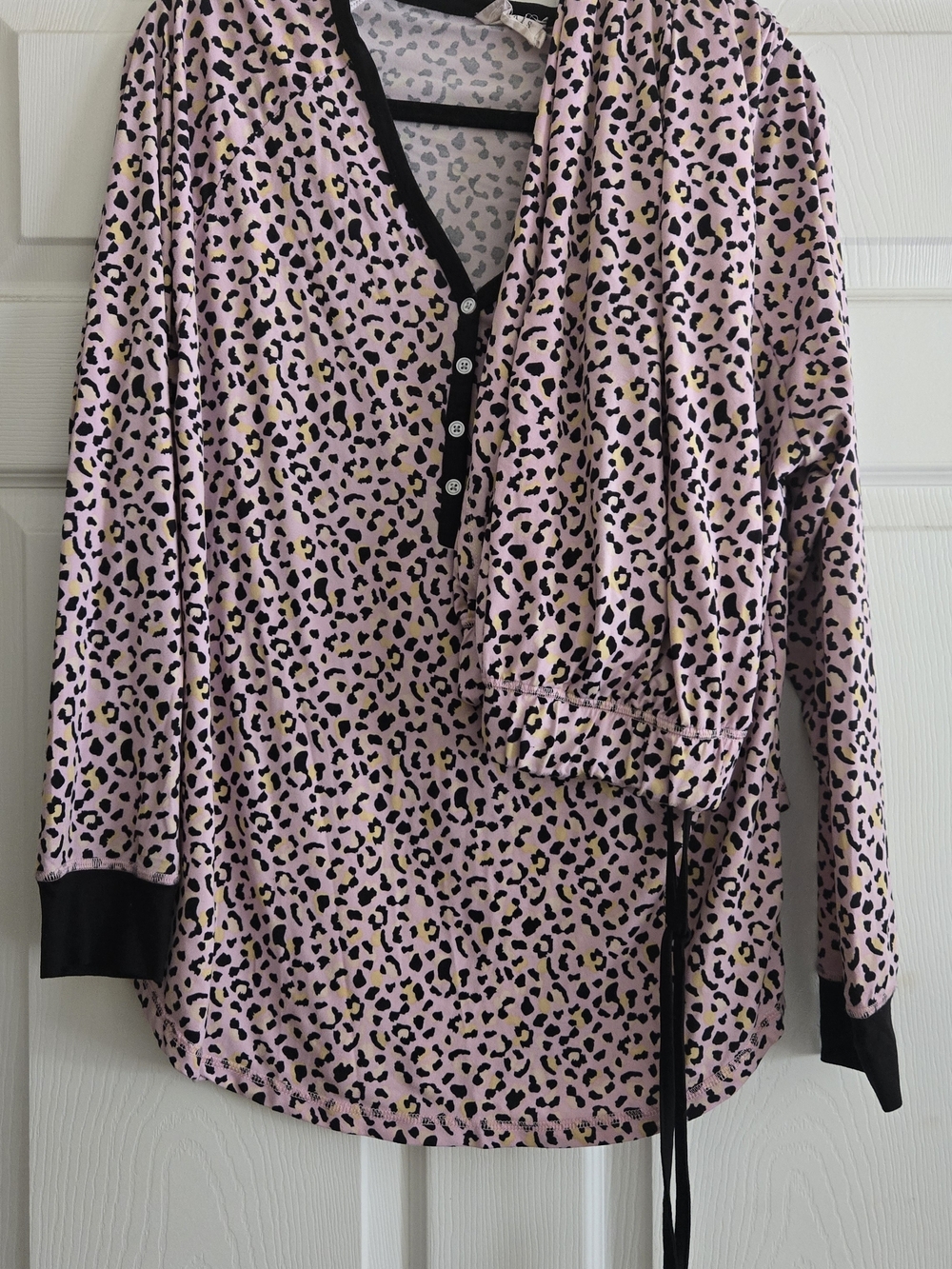 Women's Pink Leopard-Print Long-Sleeve Pajama Top & Pant Set